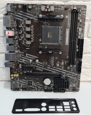 MSI A520M-A PRO Soc-AM4 AMD A520 2xDDR4 mATX AC`97 8ch(7.1) GbLAN RAID+DVI+HDMI